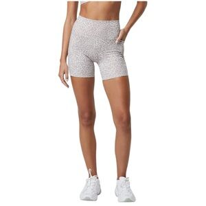 Vuori cougar print studio pocket shorts
